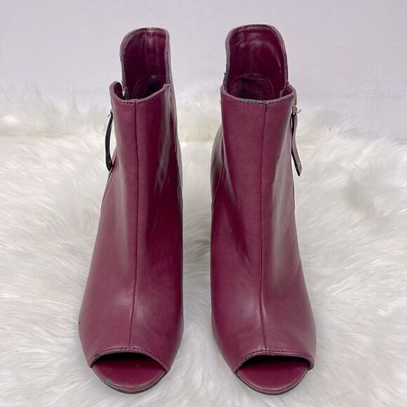 Breckelles | Burgundy open toe heel ankle booties 8.5 - Picture 5 of 10